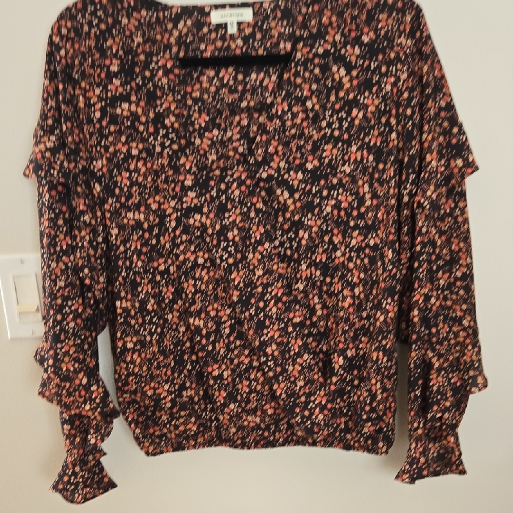 Womens Max Studio Boho Floral Blouse Sz Med Flutter Sleeves